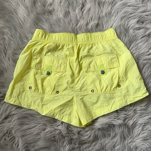 FREE PEOPLE New Heights Shorts in Sour Citrus Size Medium NWT - Picture 8 of 12